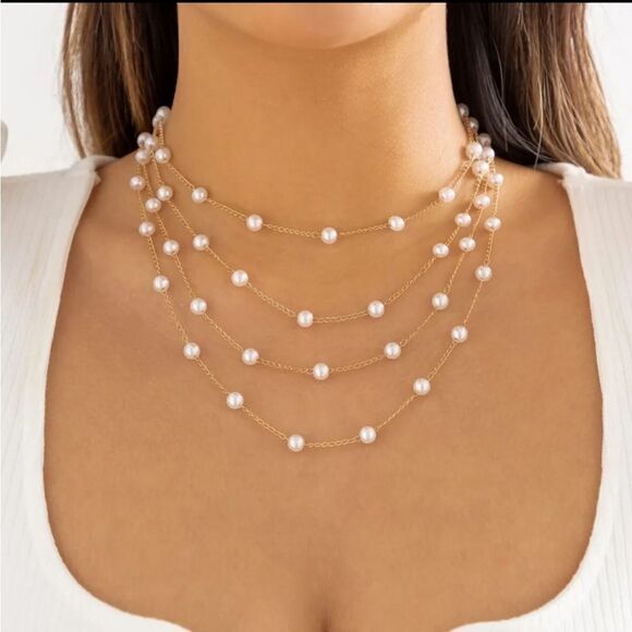Jewelry - Multi Layer Pearl Necklace